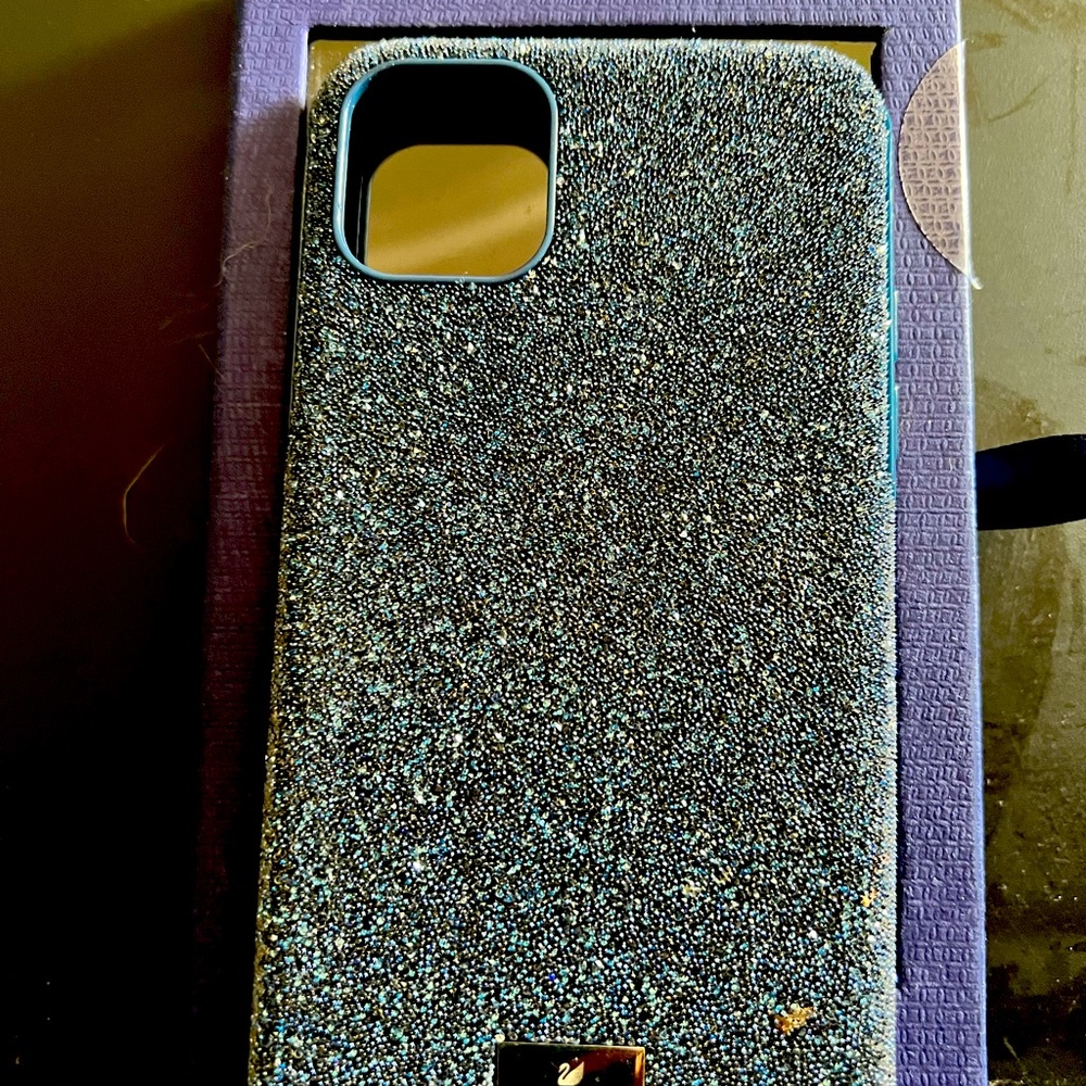 Beautiful Limited edition Swarovski crystal iPhone 11 Pro Max case